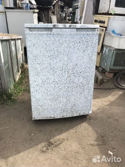 Холодильник Бирюса