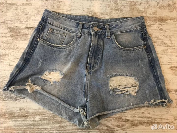 Джинсовые шорты
