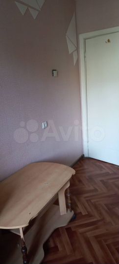 Комната 8 м² в 3-к., 2/9 эт.