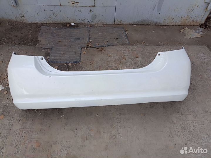 Задний бампер Honda Fit 2001 г