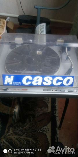 Виниловый проигрыватель