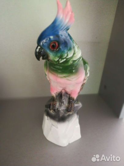 Болшие фарфоровые статуэтки