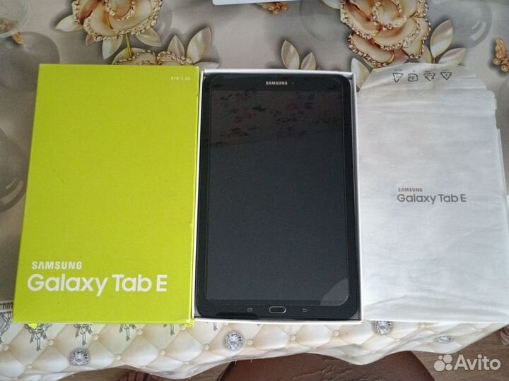 Планшет Samsung Galaxy Tab E