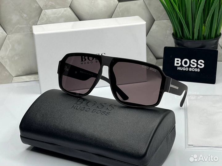 Солнцезащитные очки мужские hugo boss