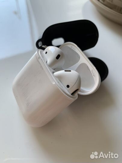 Беспроводные наушники apple airpods 2