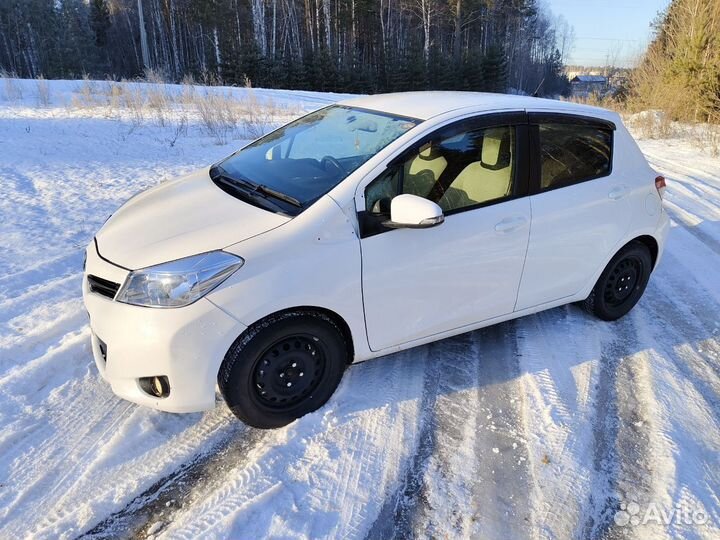 Toyota Vitz 1.0 CVT, 2013, 139 000 км