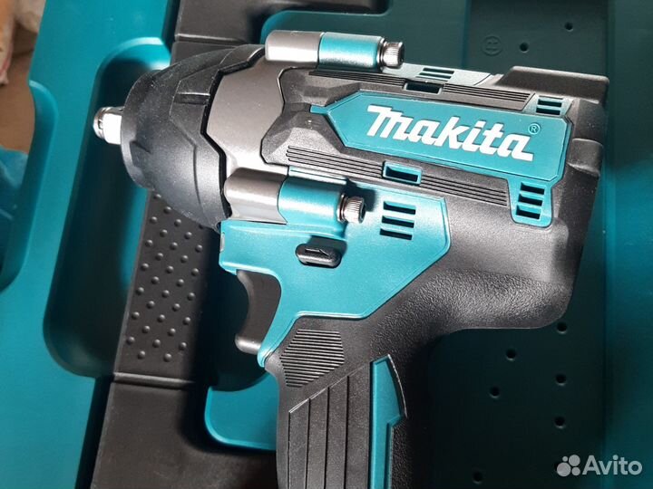 Гайковерт Makita