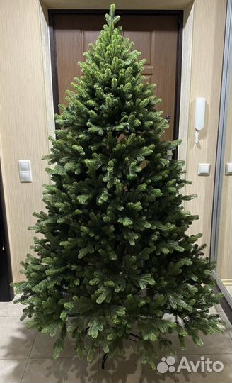 Новая Ель искуственная литая 210