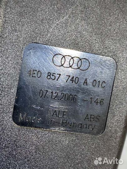 Ремень безопасности задний Audi S8 D3 BSM 2007