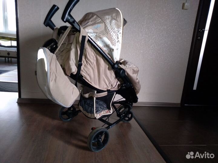 Прогулочная коляска Baby Care