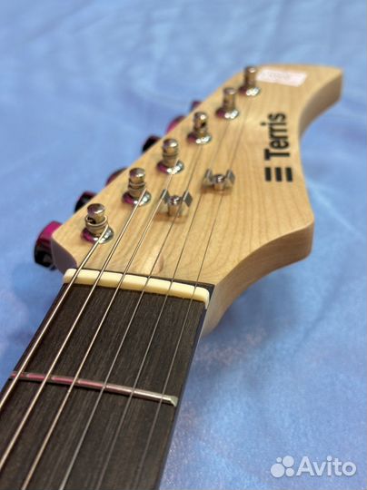 Электрогитара Terris Новая
