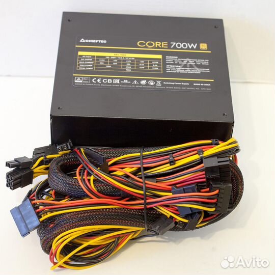 Блок питания Chieftec core 700w gold