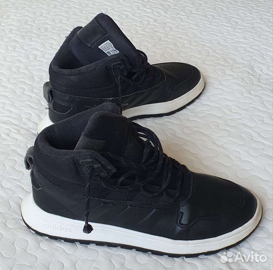 Кроссовки осенние adidas