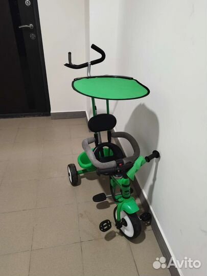 Детский трехколесный велосипед