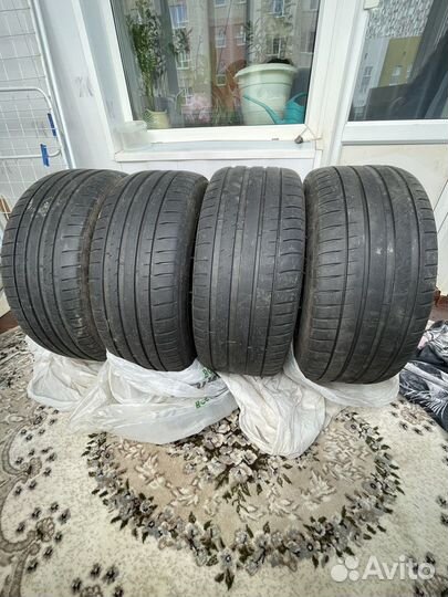 Michelin Pilot Sport 4 225/45 R18 и 255/40 R18