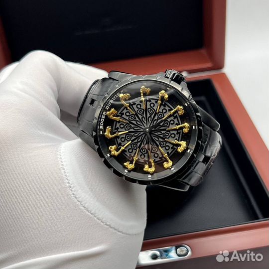 Часы Roger Dubuis