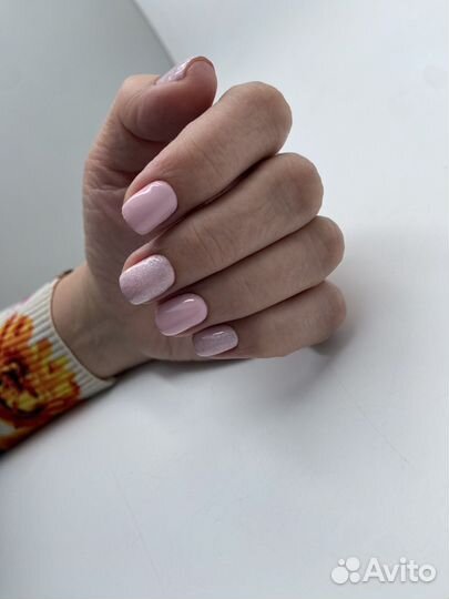 Маникюр с покрытием гель лак и выравниванием