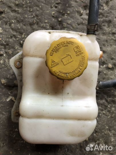 Расширительный бачок Chevrolet Lacetti