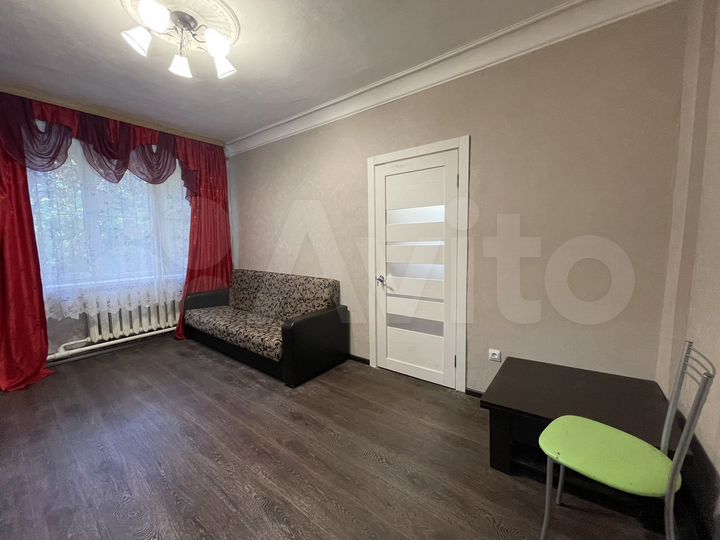 2-к. квартира, 40 м², 1/2 эт.