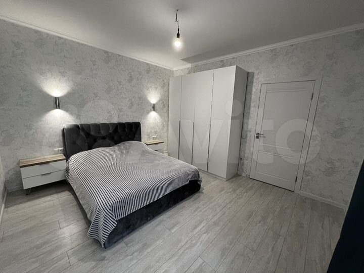 2-к. квартира, 74 м², 5/12 эт.