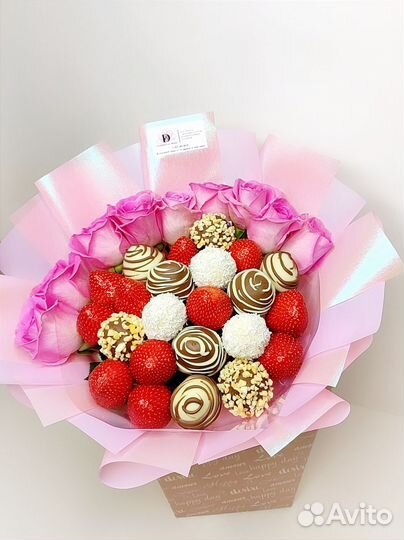 Букет из клубники в шоколаде