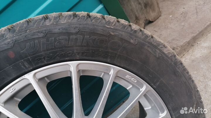 Зимняя резина 215 60 r17