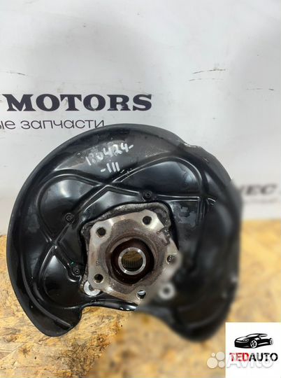 Кулак задний левый, audi Q7 2018