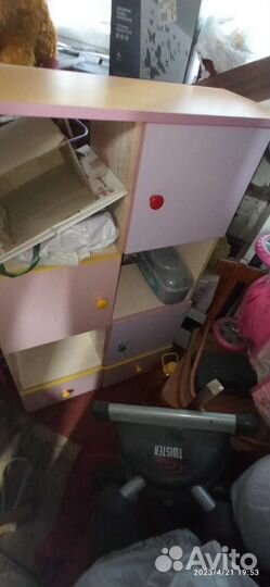 Стеллаж для книг детский