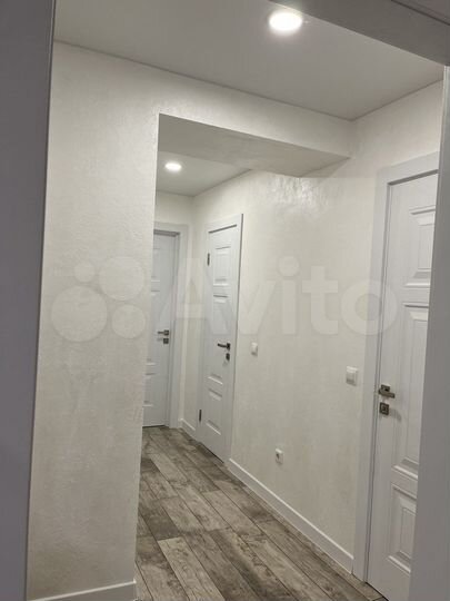 3-к. квартира, 90 м², 2/10 эт.