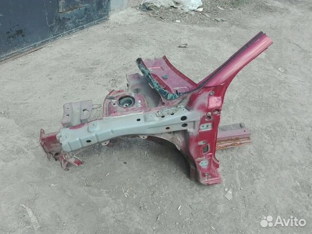 Левый лонжерон / левая четверть Renault Megane2