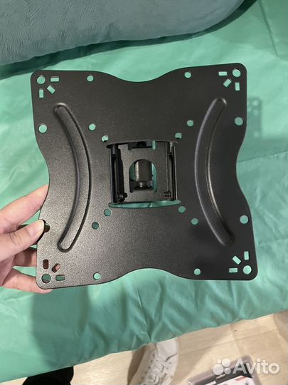Кронштейн для телевизора наклонно поворотный