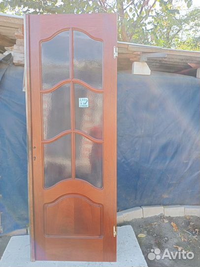 Двери межкомнатные из массива