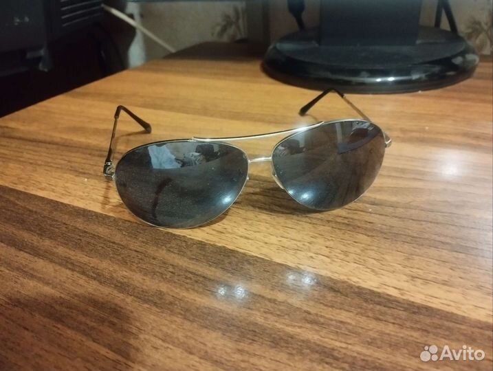 Солнцезащитные очки