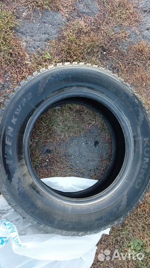 Kumho I'Zen Stud Snow KW11 215/60 R17