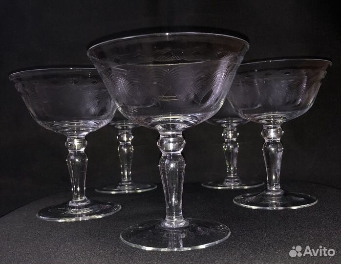 Старинные бокалы креманки для шампанского