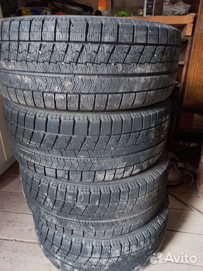 Bridgestone Blizzak VRX 205/55 R16