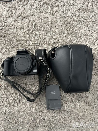 Зеркальный фотоаппарат Canon 400D body