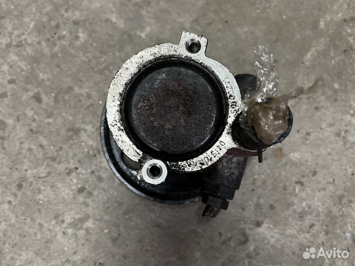 Насос гур трафик,виваро 2.0 dci