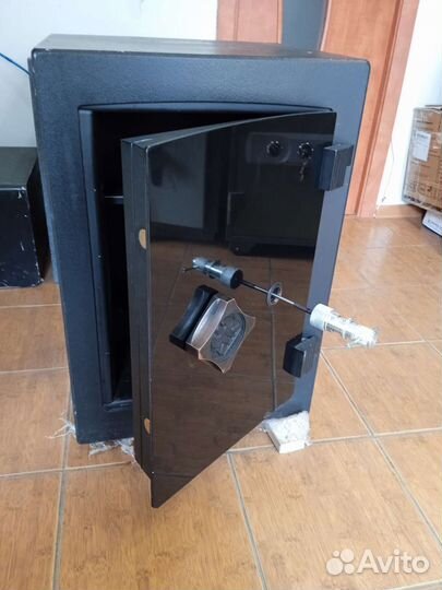 Вскрытие замков, авто, сейфы. Замена замков