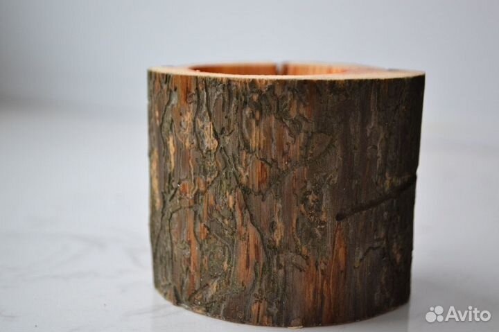 Подсвечник из дерева