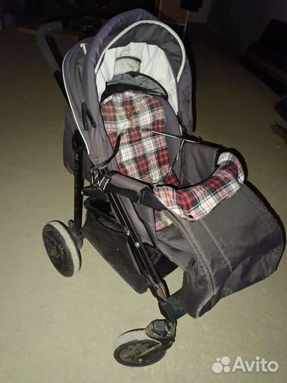 Прогулочная коляска