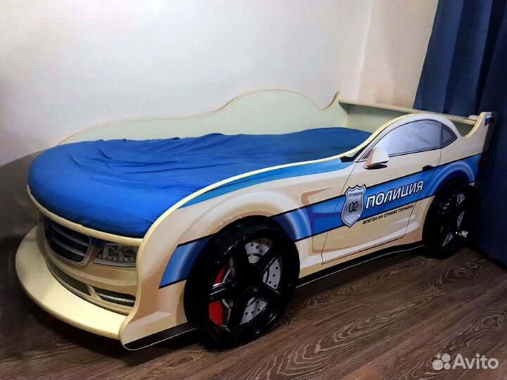 Детская кровать машина с матрасом