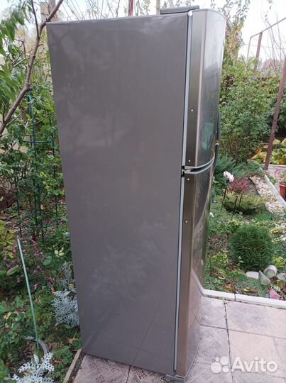 Холодильник вместительный NoFrost доставка