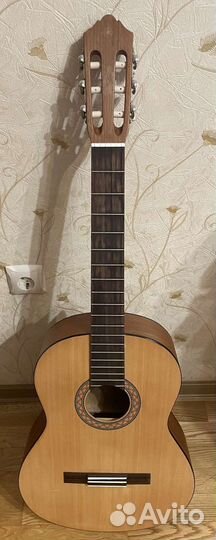 Классическая гитара yamaha c40m