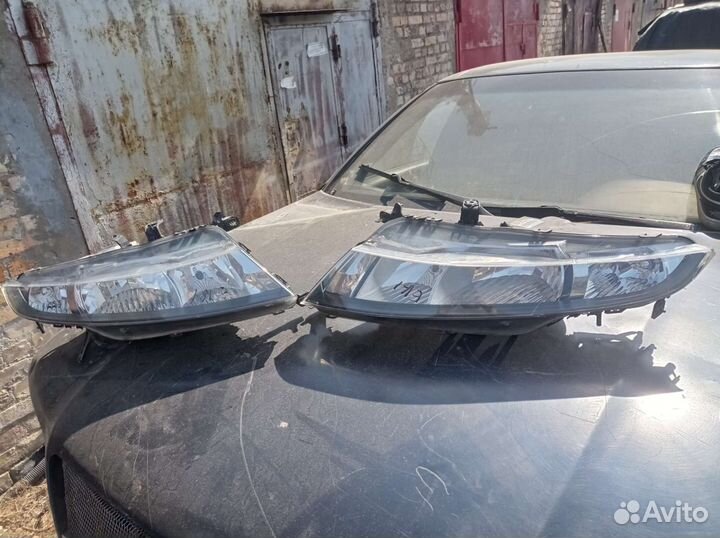 Фары передние на хонду цивик 5д гологен. цена за ш