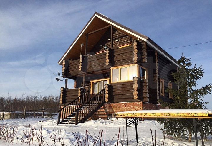 Коттедж 156 м² на участке 10 сот.