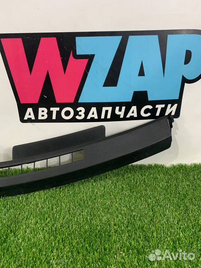 Декоративная накладка торпедо Ford Mustang