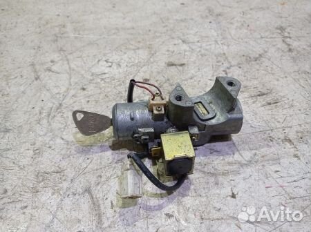 Замок зажигания Субару