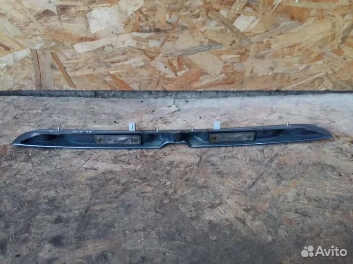 Накладка двери багажника Opel Zafira A 1999-2005