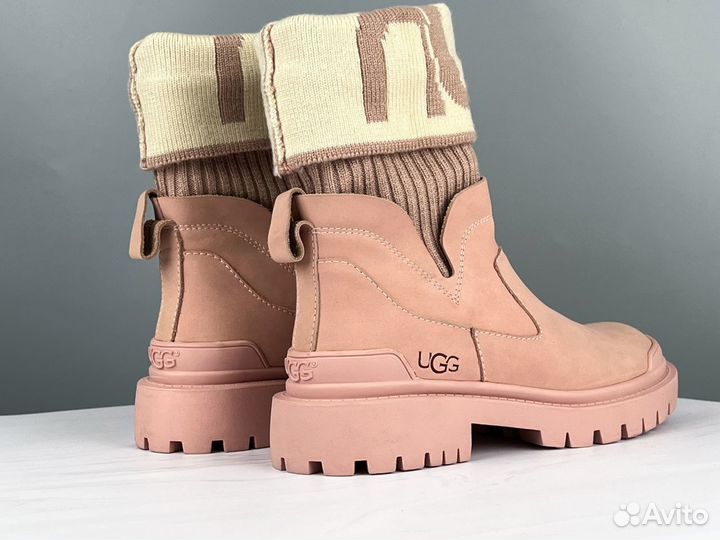 Ботинки женские UGG Martin Knit Pink